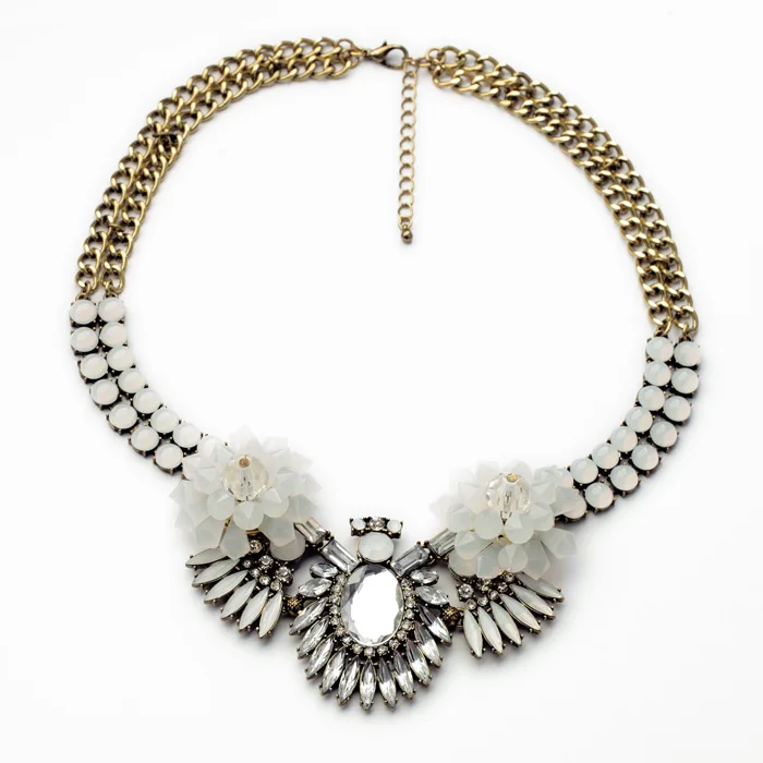 

2016 New Hot Sale Jewelry Major Suit Vintage Gold Color Fashion Accessories White Resin Trendy Statement Necklace