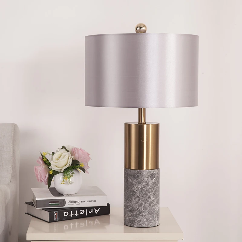Современная настольная лампа медь мраморное основание цвета: белый серебристый