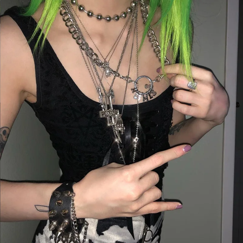 Женский облегающий укороченный топ без рукавов Harajuku Vogue черный Топ с u образным