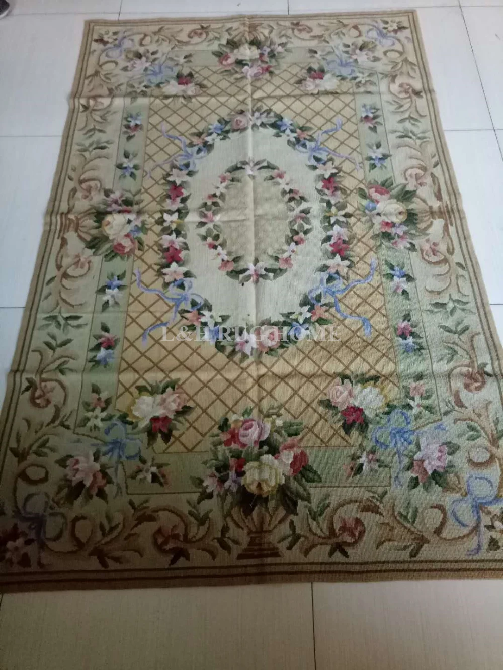 

Free shipping 10K 3'x5' handmade needlepoint woolen rugs flower designs with blue and camel colors