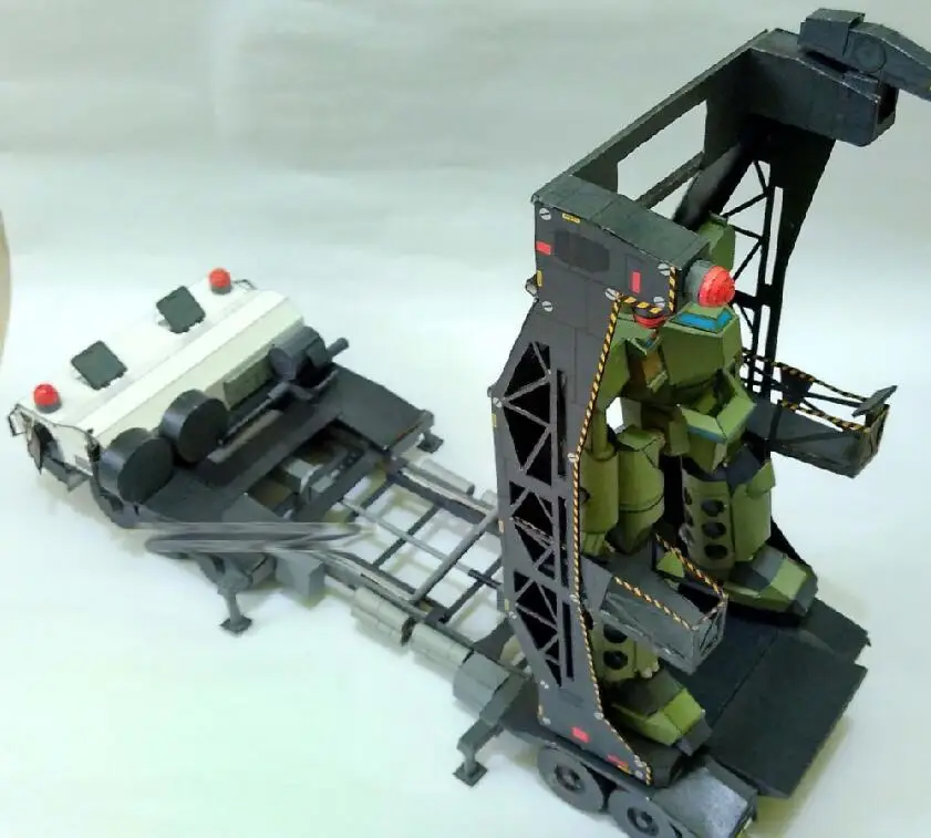 Мобильный полицейский меча Gundam/1/35 как и бумажная модель перевозчика|Картонные
