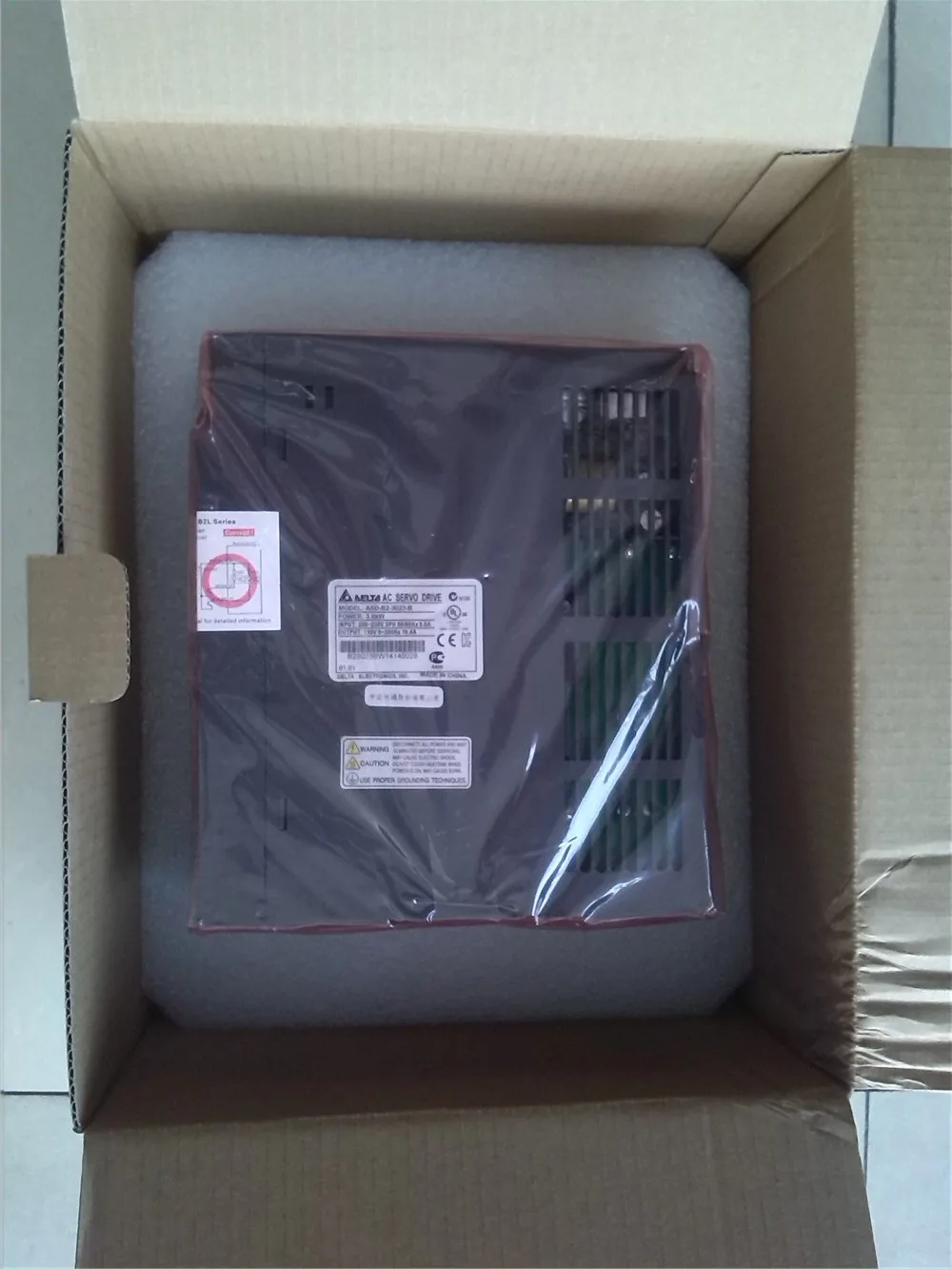 

New Delta 3kw servo motor with brake with drive ECMA-F11830RS+ASD-B2-3023-B