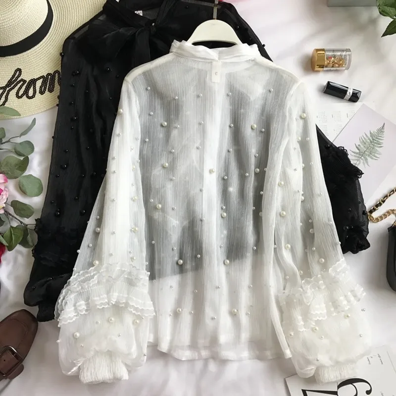 Женская блузка с галстуком бабочкой белая воротником стойкой и длинным рукавом