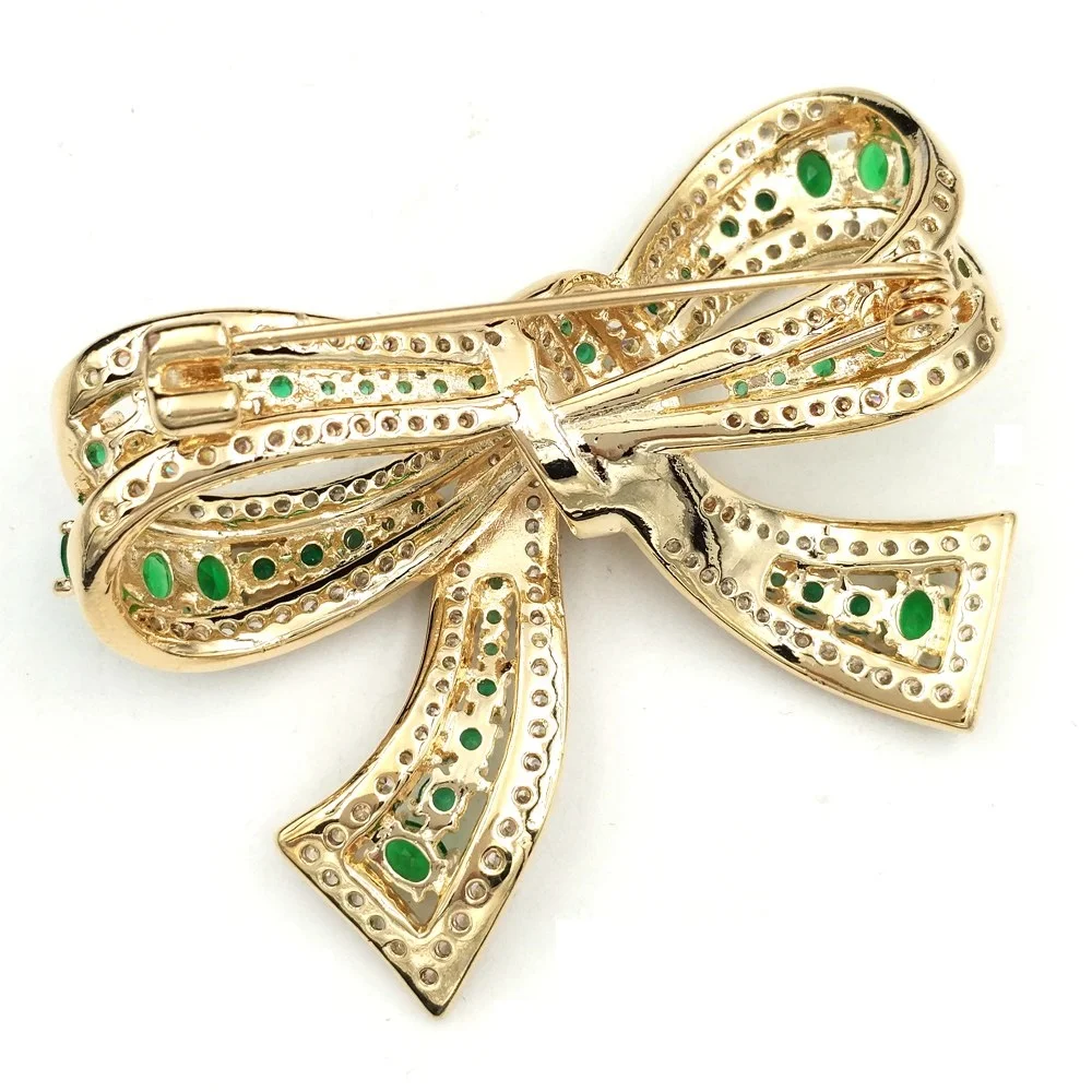 Эдвардиан Винтаж микро Паве CZ Зеленой Бабочкой Броши золотой тон овальной рамке