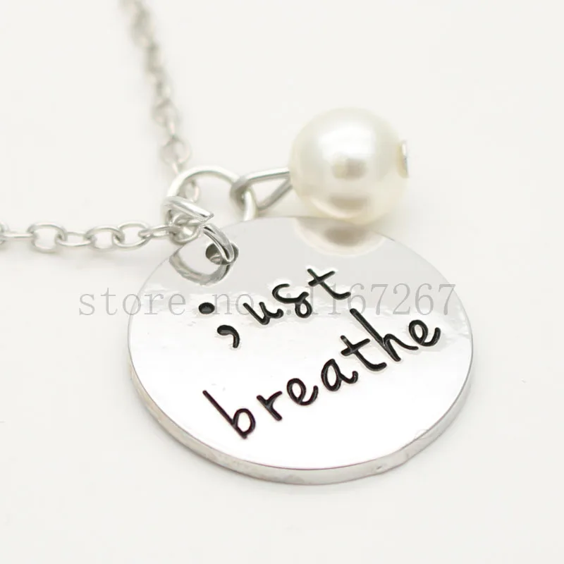 Ювелирные изделия из семиколона просто дышать для информирования о психическом