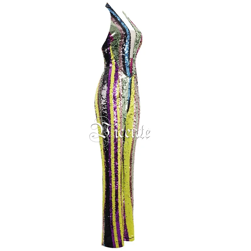 Женский комбинезон с блестками разноцветные без рукавов треугольным вырезом и