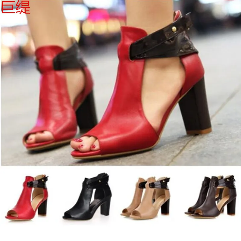 Офисные женские сандалии-гладиаторы смешанных цветов римские сандалии на очень