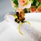 Персонализированные свадебные украшения стола четырехлистный клевер с инициалами кольца для салфеток, Пользовательские Свадебные цветные деревянные акриловые резные кольца для салфеток