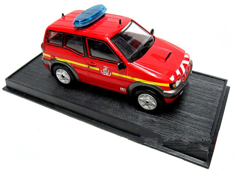 Модели автомобилей из 1:43 сплава высокая имитация Nissan terrano II модель моделирования