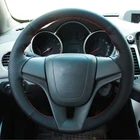 Ручной работы из искусственной кожи черная чехол рулевого колеса автомобиля для Chevrolet Cruze hatchback sedan 2009-2013 2014