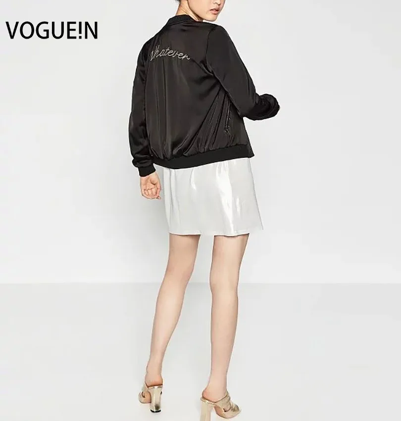 VOGUE! N Новая женская куртка-бомбер с вышитыми буквами украшенная заклепками