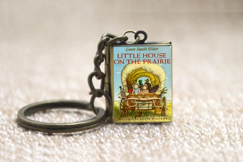 Маленький домик на прерии Обложка для книги медальон ожерелье брелок серебро и