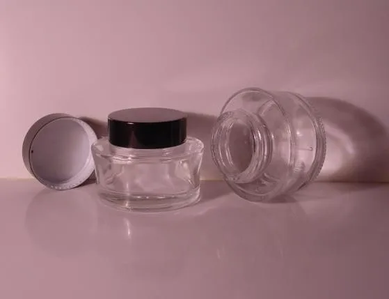 Бесплатная доставка: 50 г прозрачное стекло крем банку с черной алюминиевой