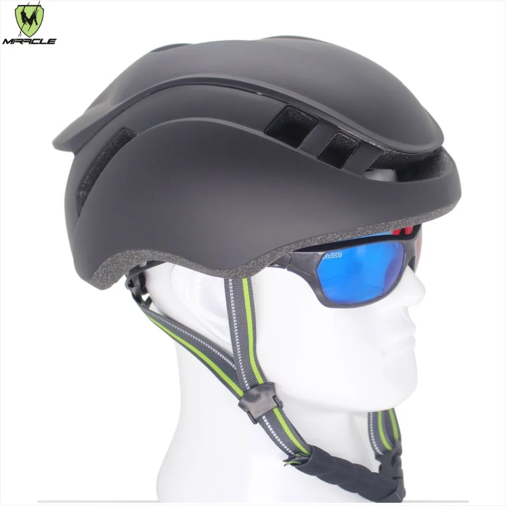 Чудесные велосипедные шлемы сверхлегкие цельноформованные 11 вентиляционных