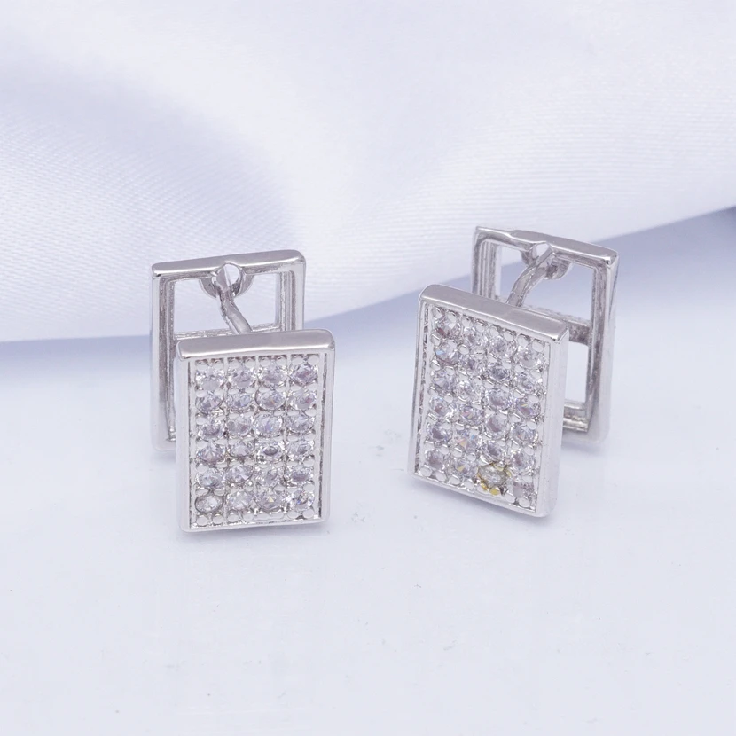 Оригинальные квадратные серьги-кольца для женщин заполненные белым золотом