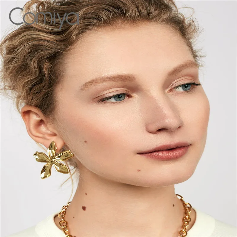 Comiya элегантные серьги для женщин в форме цветка Золотая Сережка гвоздик цветной