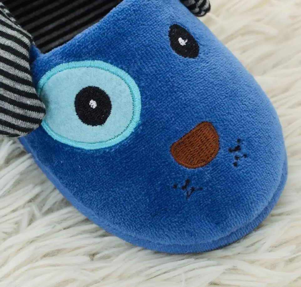 Детские домашние тапочки с милой улыбающейся собачкой теплые мягкие модные для