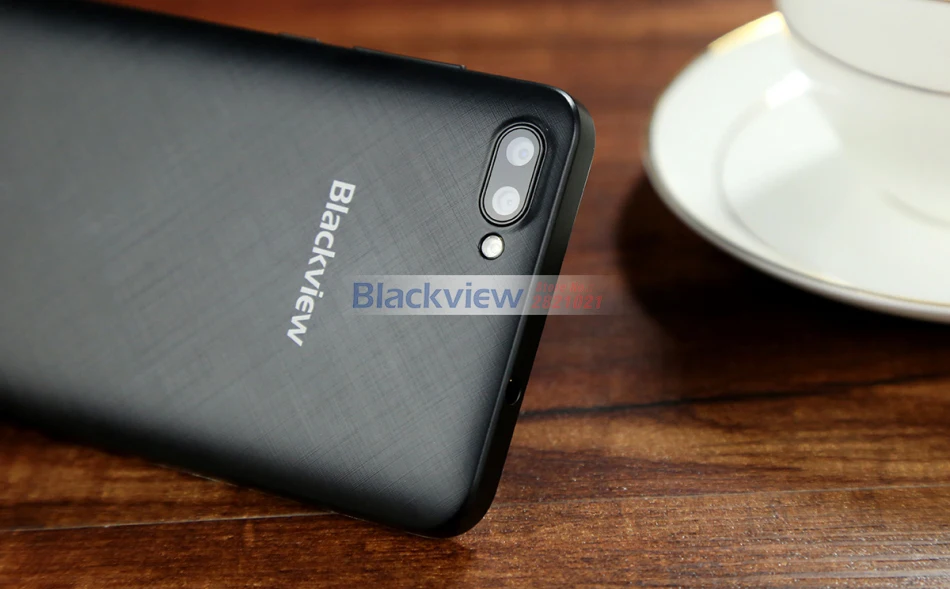 Blackview A7 мобильный телефон Android 7,0 MTK6580A четырехъядерный 5," 1 ГБ 8 ГБ 3 камеры 3g WCDMA 2800 мАч Dual SIM смартфон