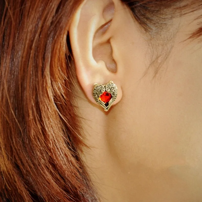 Brinco Pendientes In Europe And America To Restore Ancient Ways Love Angel Wings Heart-shaped Earrings Products Wholesale