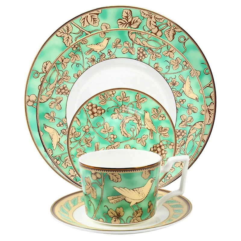 Dinnerware set Керамические Столовые приборы кофейная чашка и блюдце набор Loza костяного фарфора блюдо плоская тарелка еда поднос зеленый набор посуды Рождественский подарок 5 шт./набор - Цвет: Dinnerware set
