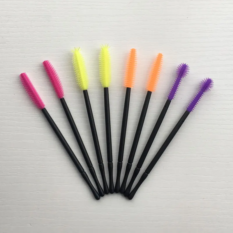 

200pcs One-Off Disposable Eyelash Brush Mascara Applicator Wand makeup Brushes Eye care makeup Styling tools Free shipping