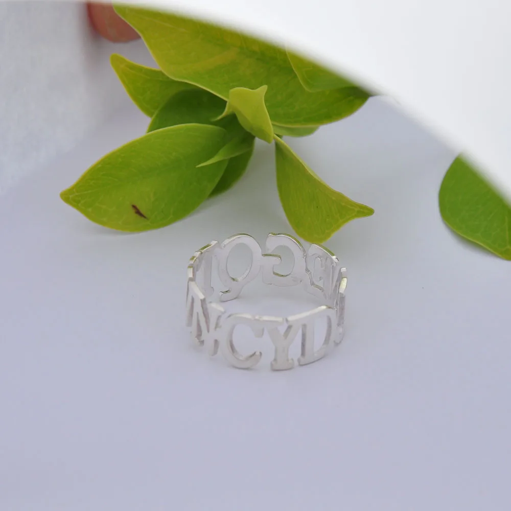 Обычай имя кольцо широкий диапазон персонализированные все заглавные буквы