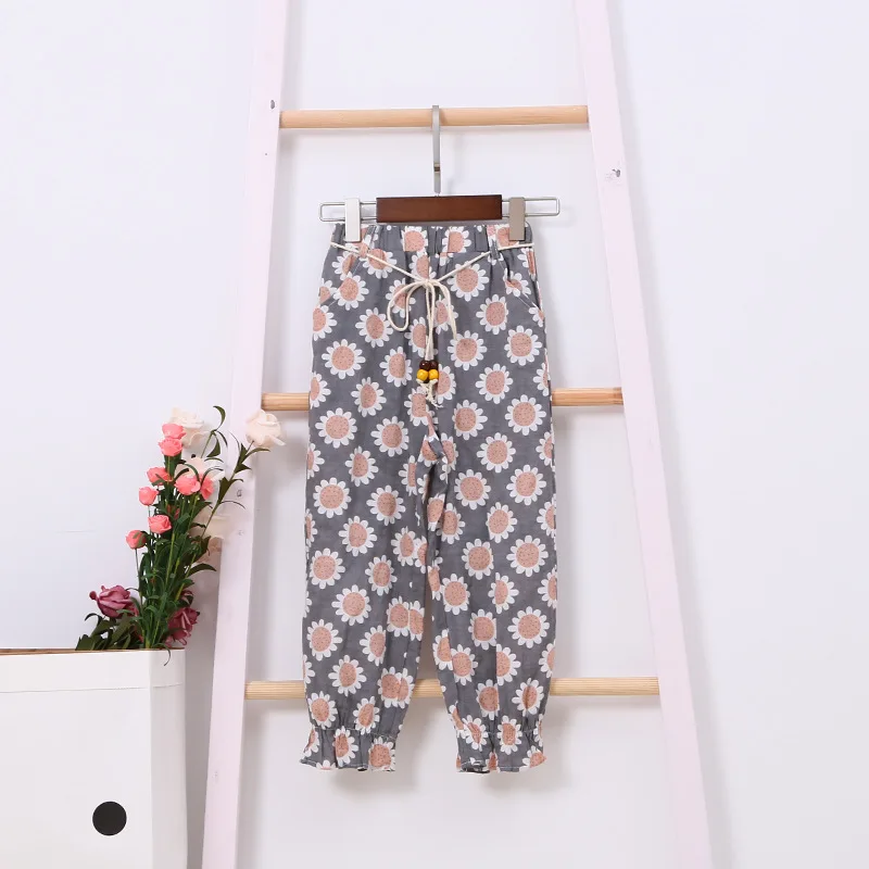 

Брюки для девочек, новинка 2018, летние повседневные штаны с цветочным принтом для девочек, Повседневные детские брюки-султанки, тонкие свобо...