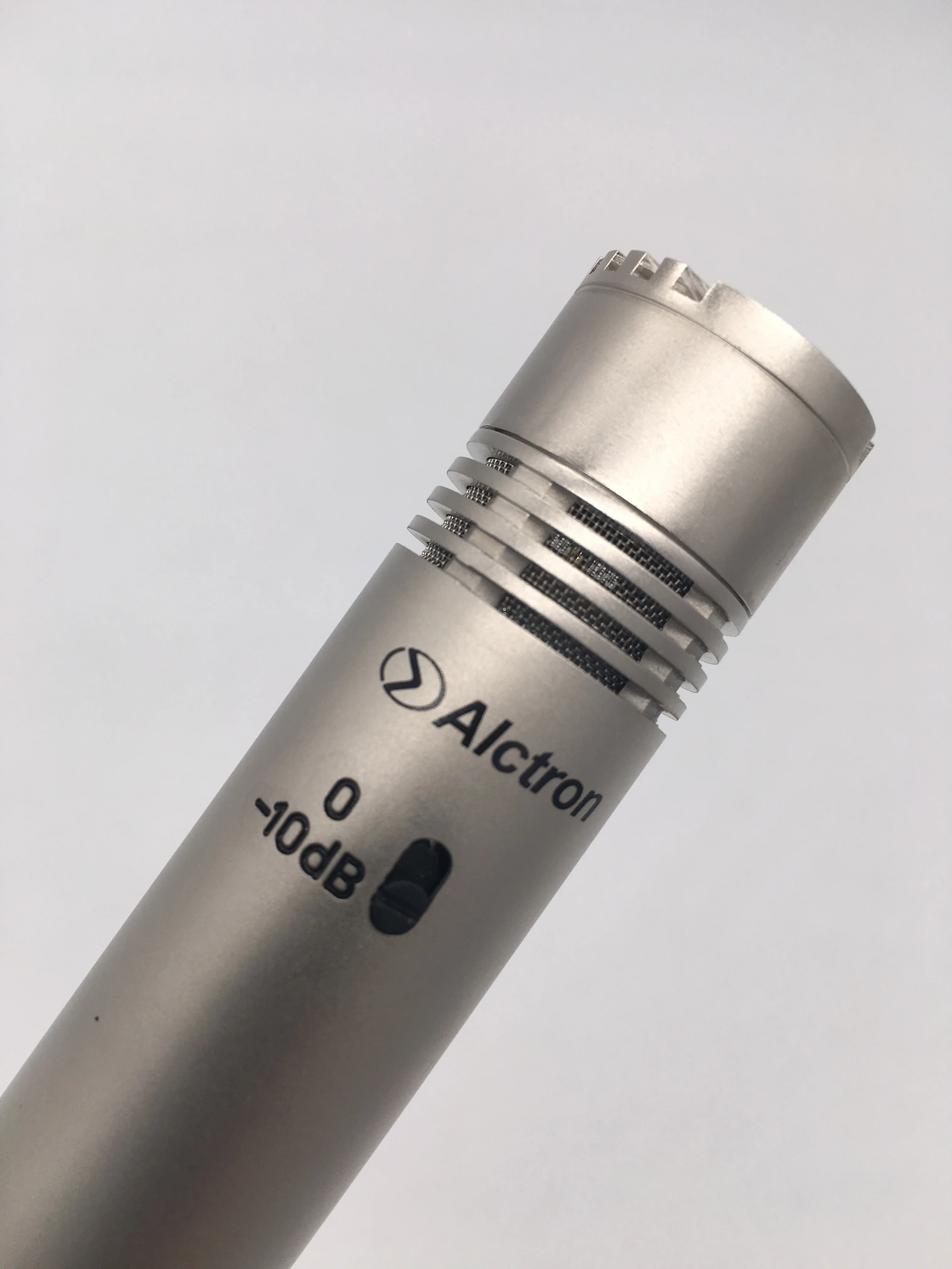 Новый высокопроизводительный конденсаторный микрофон Alctron T02A музыкальный