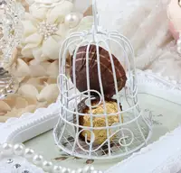 100pcs Unique Simple White Metal Bird Cage Birdcage Box Candy Boxes Wedding Events Christmas Valentine 's Gift Favor