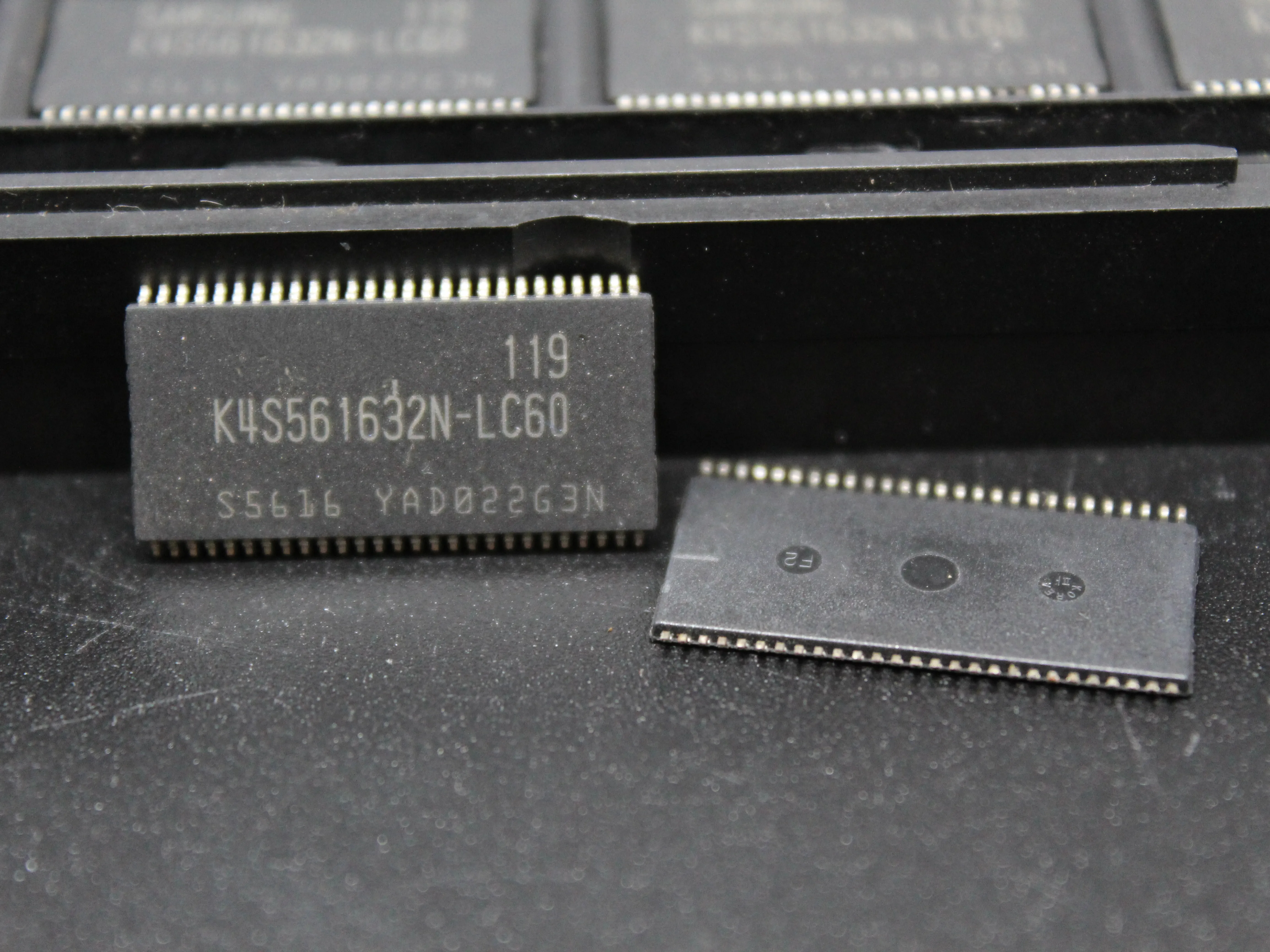 10 шт./лот K4S561632N K4S561632N-LC75 K4S561632 TSOP-54 Новый оригинал | Электронные компоненты и
