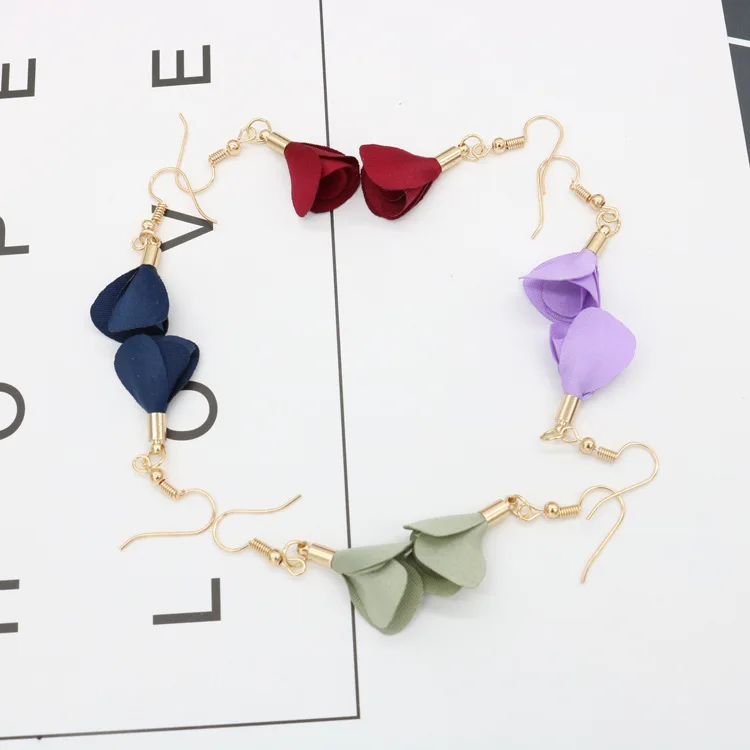 Хит минималистичные серьги с цветами и кисточками темпераментные элегантные