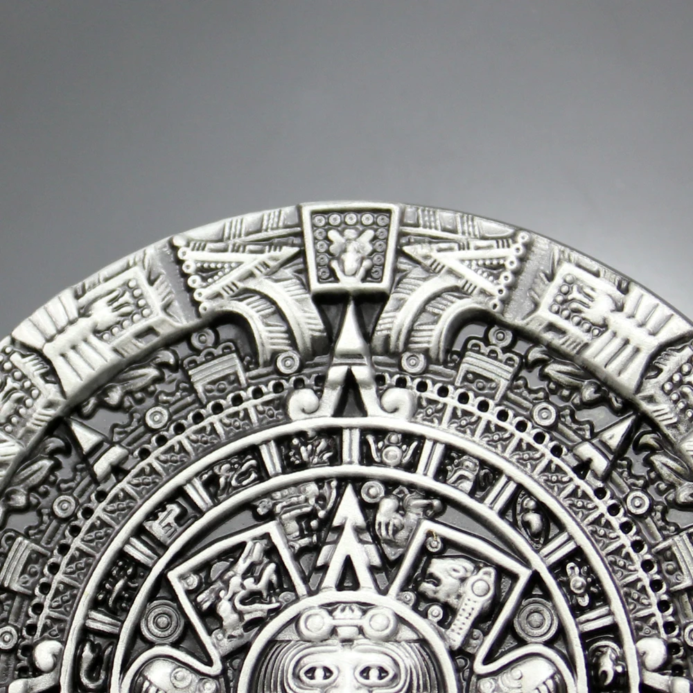 Мужской ремень с пряжкой позолоченный посеребренный в античном стиле |