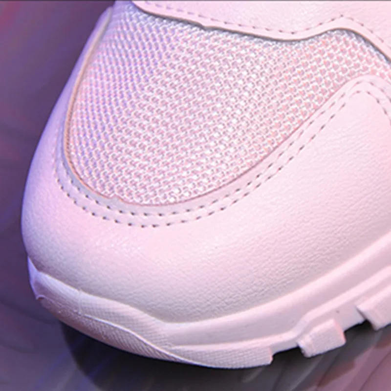 Женская Весенняя обувь из сетчатого материала дышащая черная белая на шнуровке