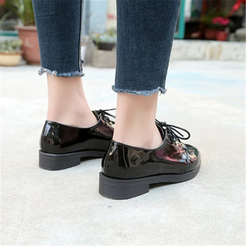 2018 весна и осень в британском стиле лаковые Кожаные полуботинки с черный