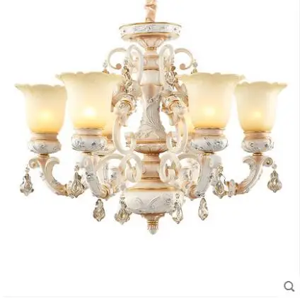 

The living room luxury European style chandelier crystal chandelier retro Garden Restaurant simple European bedroom lamp resin