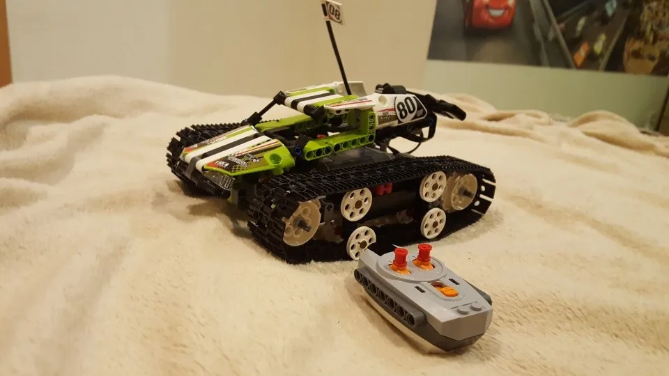 Technic серия RC трек пульт дистанционного управления гоночный автомобиль набор