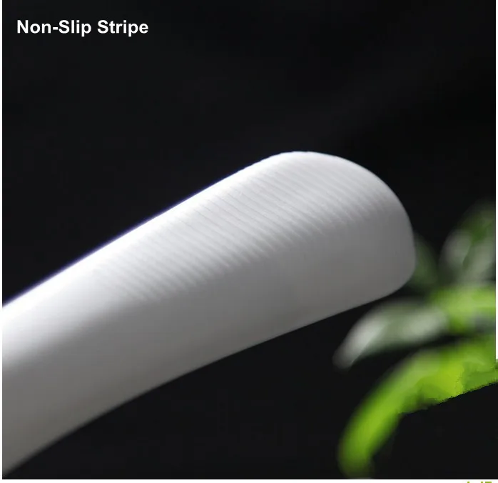 [Бесплатная доставка] Большая чисто белая пластиковая вешалка для одежды пальто.