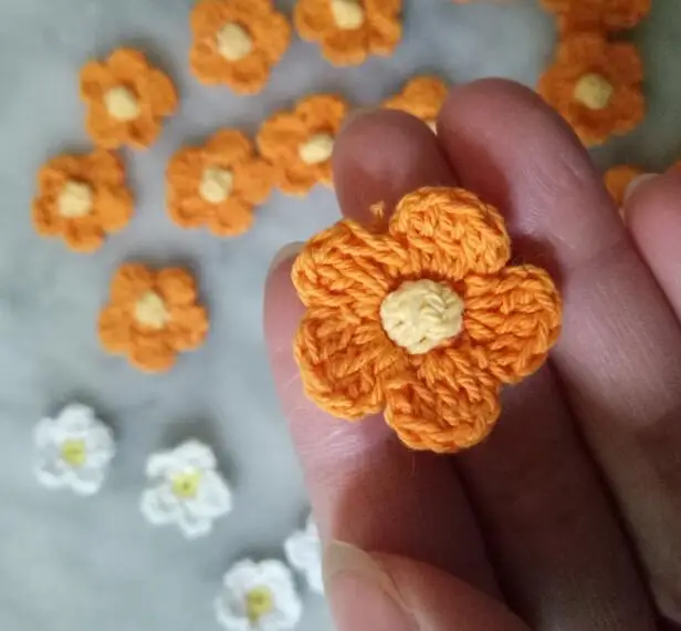 Orange Маленький ручной работы 3D цветок хлопок крючком DIY патч утюг на нашивки для шитья значки аппликаций в полоску стикер кружева гипюр ткань Декор - Цвет: Orange