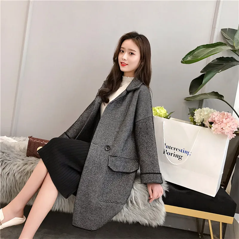 2019 вязаный свитер в полоску с одной пуговицей отложным воротником модное