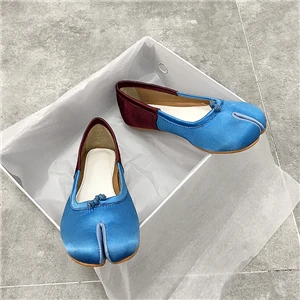 Light Blue Newest Patchwork Split Toe Flat Shoes Woman Mixed Color Luxury Satin Butterfly-knot Slip On Ballet Flats Spring Women Shoes - Цвет: Light Blue