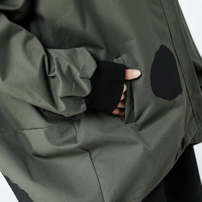 [EAM] Autumn Winter Fashion New Polka Dot Point Long Sleeve Irregular Loose Coat Personality Tide Jacket Womne YA630