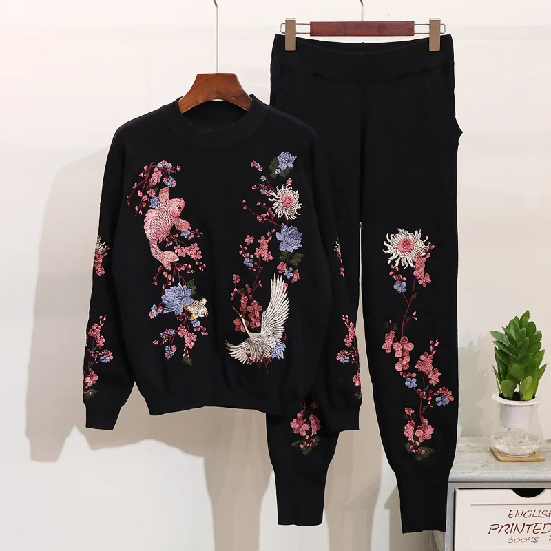 Fashion cartoon pattern embroidery knit suits female embroidery sweater + knit pencil pants two pieces sets wq2385