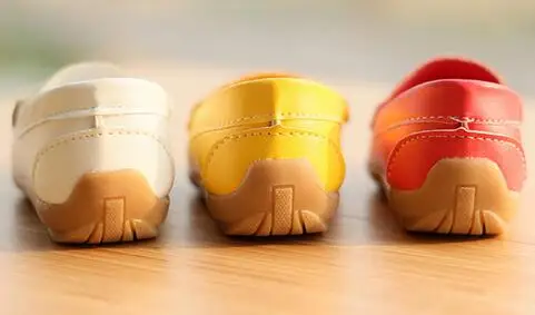 Обувь для девочек новинка 2016 года детская обувь маленькие кожаные мокасины