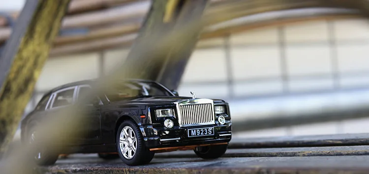 1:24 игрушечный автомобиль отличного качества Rolls-Royce Phantom Металлический Игрушечный Автомобиль из сплава литые машины и игрушечные транспортные средства Модель автомобиля игрушки для детей