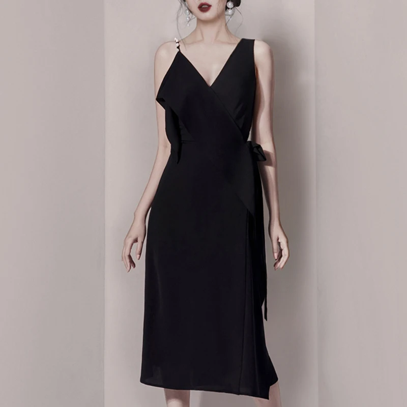 Платье-футляр с V-образным вырезом без рукавов | Женская одежда