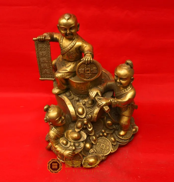 Медь повернул за угол |