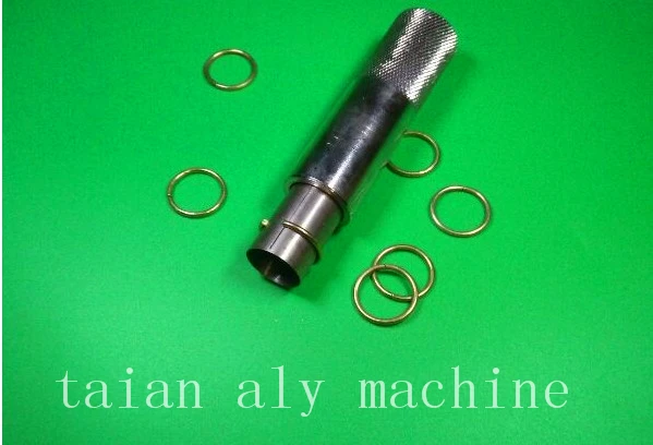 Плунжер дизельного насоса инструмент для снятия стопорной шины топливного