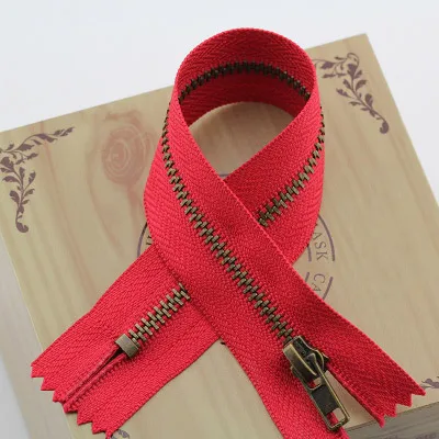Alipress 3#20 см закрытый конец Металлические молнии для DIY Швейные Джинсы Брюки сумки 10 шт - Цвет: red