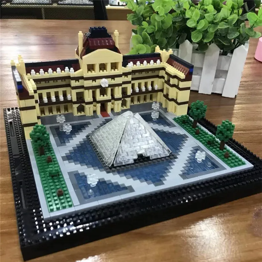 Balody всемирно известная архитектура алмазные строительные блоки игрушечный Мики