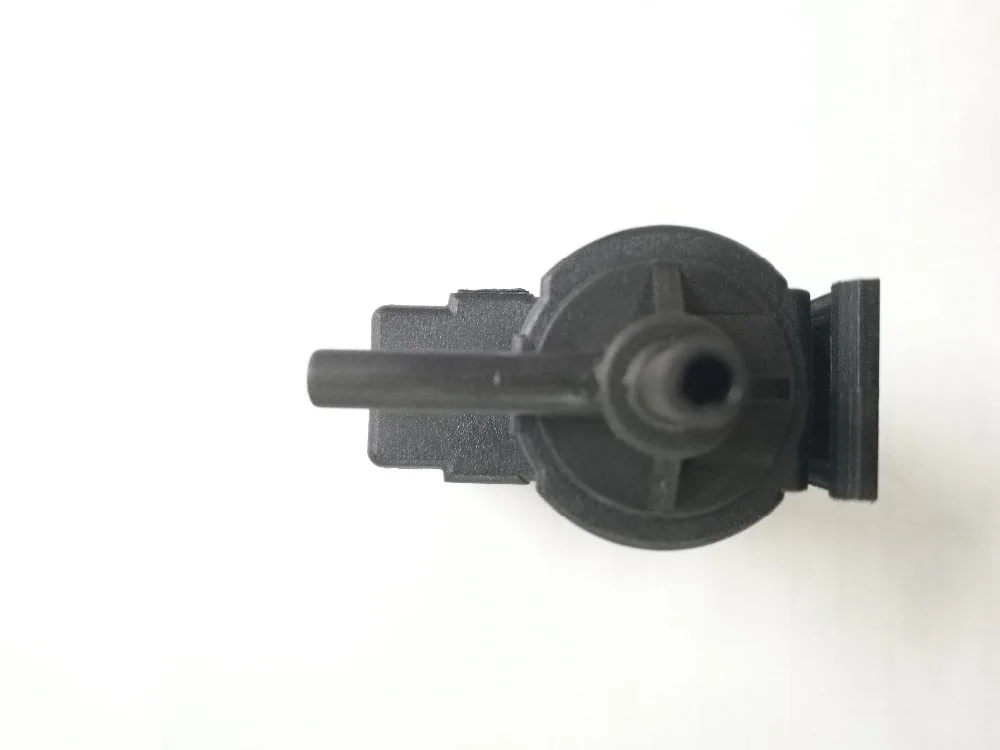 Вакуумный соленоидный переключатель VSV для Mazda 626 Millenia Aspire MPV K5T49090 KL0118741